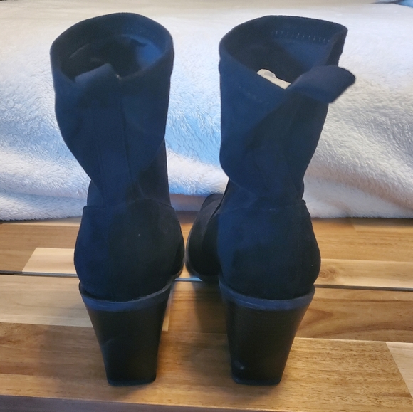 Nasty Gal Suede Pointy Black Boots - Picture 5 of 7
